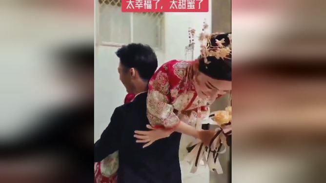 小萝莉泰国度假
